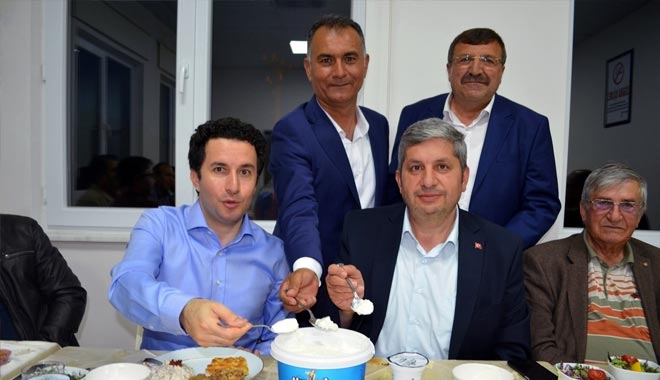 BÜNYAN´DA İFTAR VERDİ