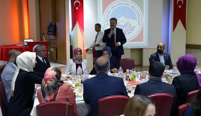 BU İFTAR SOFRASINDA AMAÇ VE HEDEF AYNI,