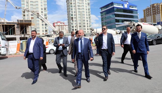 ÇOLAKBAYRAKDAR: ?YENİ BİR KOCASİNAN İNŞA EDİYORUZ?