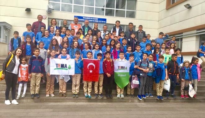 TEMA GERİ DÖNÜŞÜMDEN KUŞ EVLERİ YAPTI