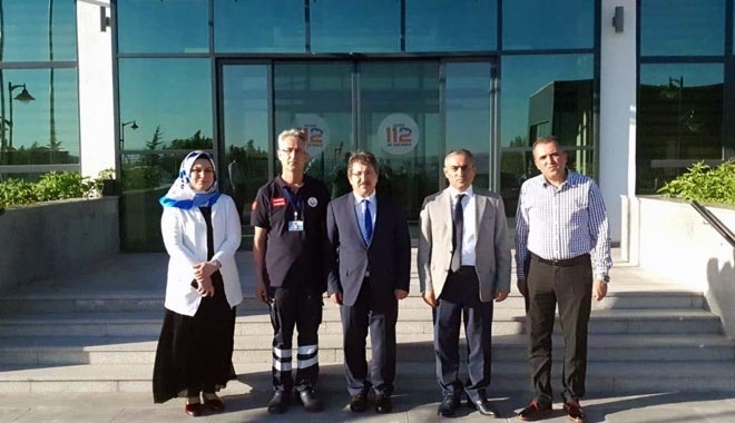 VALİ YARDIMCISI GÜNEY VE İL SAĞLIK MÜDÜRÜ BENLİ´DEN 112 ACİL ÇAĞRI MERKEZİNE ZİYARET 