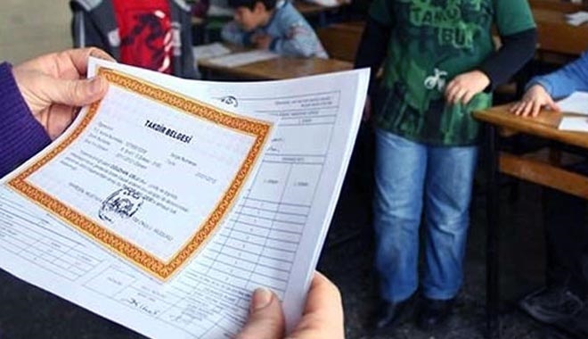 BAŞARI İÇİN TEŞVİK Mİ,  ÖVGÜ MÜ OLMALI?