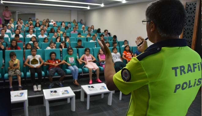 KOCASİNANLI GENÇLER TRAFİK BİLİNCİYLE YETİŞİYOR