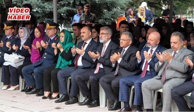 15 TEMMUZ DAHA DİRİ KUTLANMALI