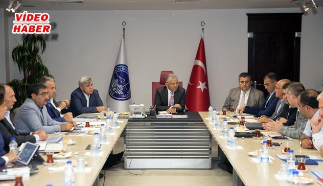 BÜYÜKŞEHİR´DE YATIRIM ZİRVESİ