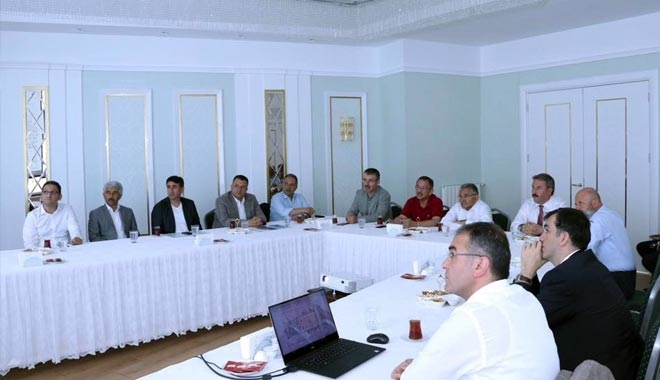 ÖZHASEKİ VE BAŞKANLAR BİR ARADA