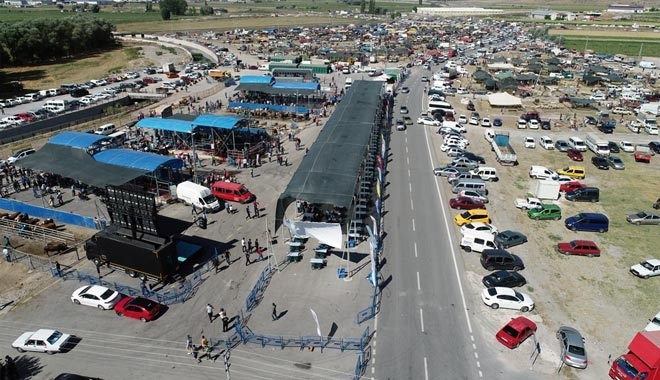 KOCASİNAN BELEDİYESİ´NDEN PROFESYONEL KURBAN HİZMETİ