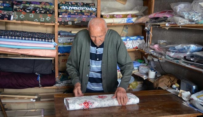 60 YILLIK MANİFATURACI ZAMANA DİRENİYOR