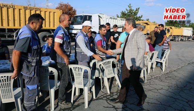 BAŞKAN PALANCIOĞLU, MESAİYE İŞÇİLERLE ŞANTİYEDE BAŞLADI