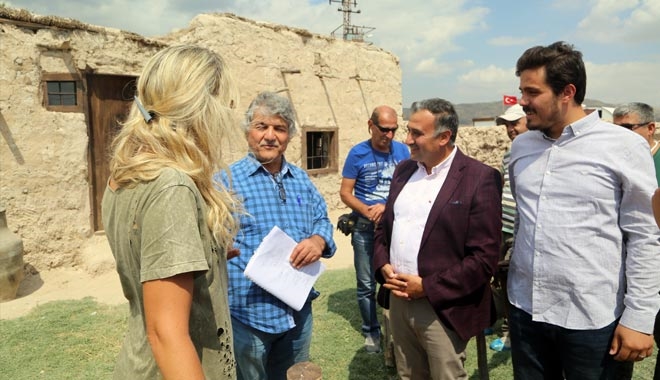 CABBAR BAŞKANDAN ?SÜVEYDA´ FİLM SETİNE ZİYARET