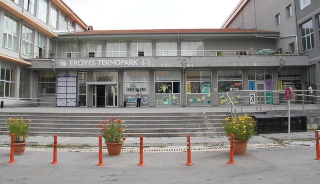 TÜRKİYE´NİN TEKNOLOJİ ÜSLERİ 