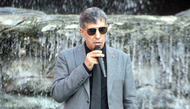 BU DEVLETE, BU EZANA KİM EL UZATIRSA ELLERİNİ KIRARIZ´