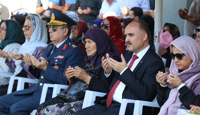 NE ZAMAN TUTMAK İSTEDİĞİNİZ BİR EL OLURSA BU EL BİZ OLALIM