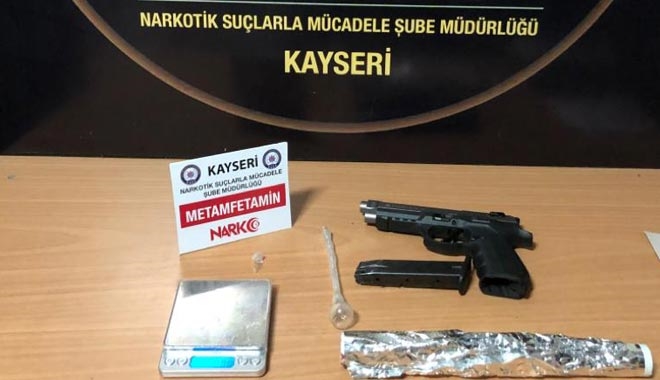 KAYSERİ´DE UYUŞTURUCU OPERASYONU: 12 GÖZALTI
