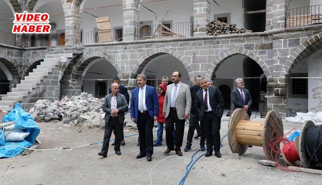 MELİKGAZİ´DE RESTORASYON ÇALIŞMALARI HIZLANIYOR