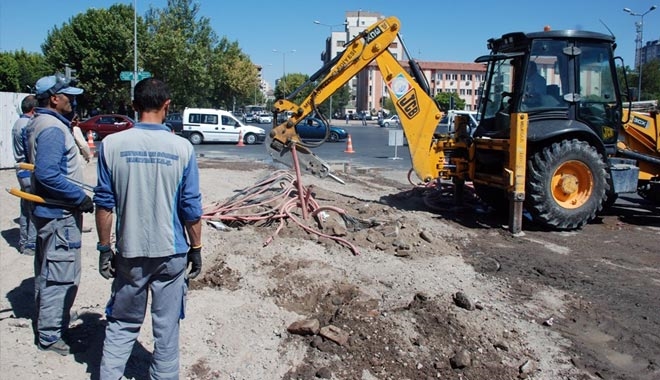 MELİKGAZİ´DE ENERJİYE TRAFO DESTEĞİ