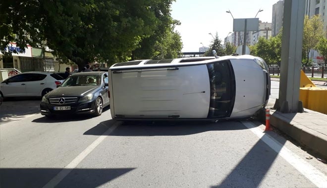 DİREKSİYON HAKİMİYETİ KAYBOLAN ARAÇ YAN YATTI