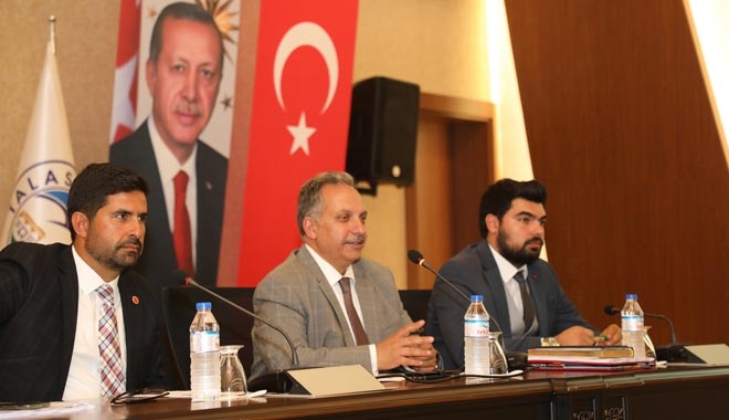 MHP´Lİ MECLİS ÜYELERİNDEN, YALÇIN´A DESTEK