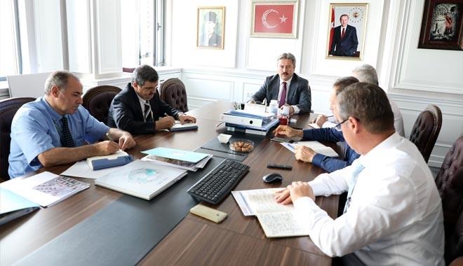 BAŞKAN PALANCIOĞLU, YARDIMCILARIYLA YATIRIMLARI DEĞERLENDİRDİ