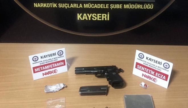 22 KİŞİYE UYUŞTURUCUDAN İŞLEM YAPILDI