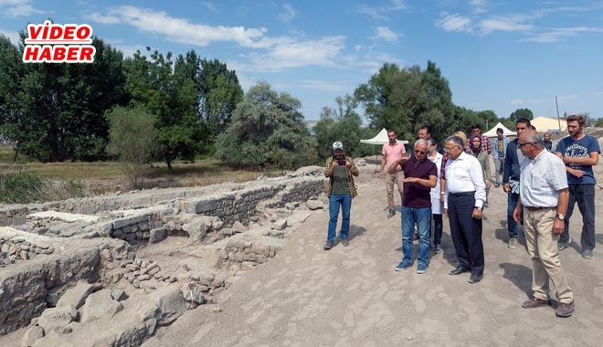 BÜYÜKŞEHİR´DEN TARİHE DESTEK