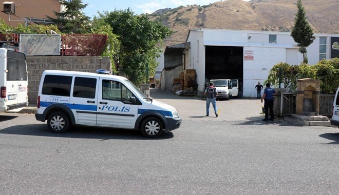 KÖPEKLERİ AYIRMAK İSTERKEN KATİL OLUYORDU