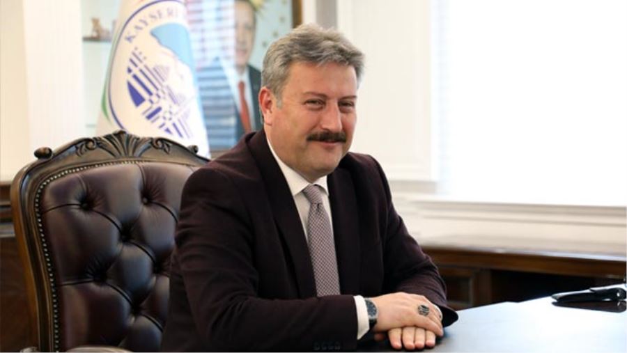 SOKAKLARDAKİ SAHİPSİZ HURDA ARAÇLAR TOPLANIYOR