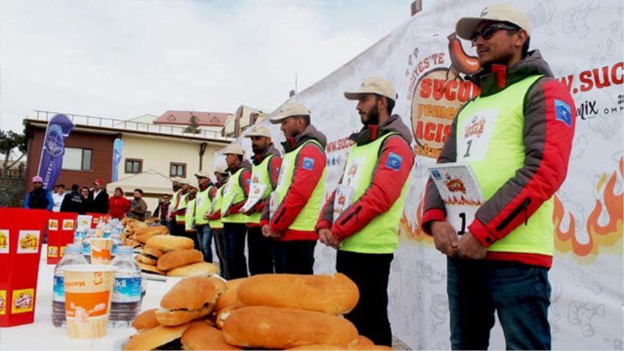 TÜRKİYE’NİN İLK VE TEK SUCUK EKMEK YEME YARIŞMASI