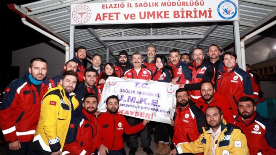 KAYSERİ SAĞLIK EKİBİ DEPREM BÖLGESİNDE CANLARA DOKUNMAYI BAŞARDI