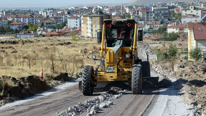 DEVELİ’DE ASFALT ÇALIŞMALARI