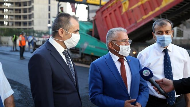 VERGİ DAİRESİ BAŞKANLIĞI’NIN ÇEVRE DÜZENLEMESİNİ BÜYÜKŞEHİR YAPTI