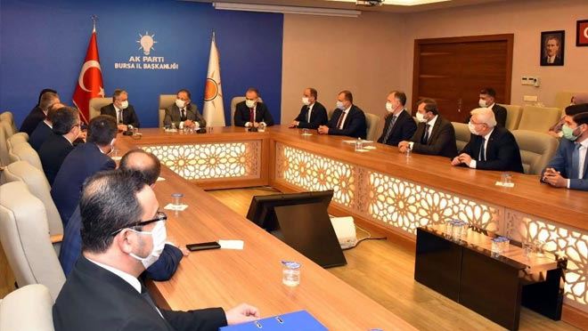 AK PARTİ GENEL BAŞKAN YARDIMCISI MEHMET ÖZHASEKİ, BURSA’DA KONUŞTU