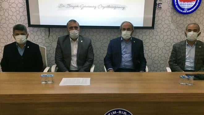 BAŞKAN KALKAN ‘ÖĞRETMENLİK MESLEK KANUNU’ NU GÜNDEME TAŞIDI 