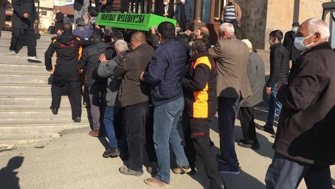 KANSERDEN HAYATINI KAYBEDEN İTFAİYECİ SON YOLCULUĞUNA UĞURLANDI