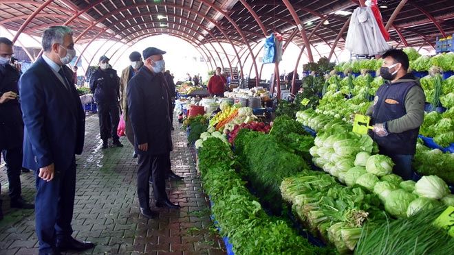 BAŞKAN ÇOLAKBAYRAKDAR’DAN PAZAR DENETİMİ