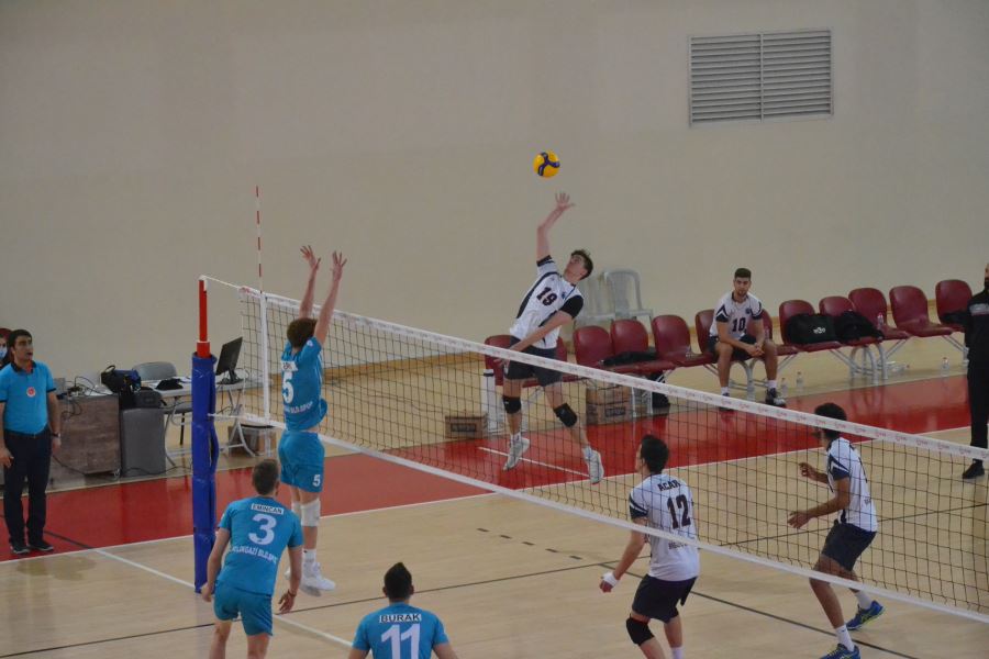 MELİKGAZİ, ALANYA KARŞISINDA TUTUNAMADI