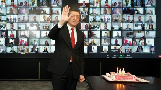 ZİYA ÖĞRETMEN İLE EĞİTİM BULUŞMALARI