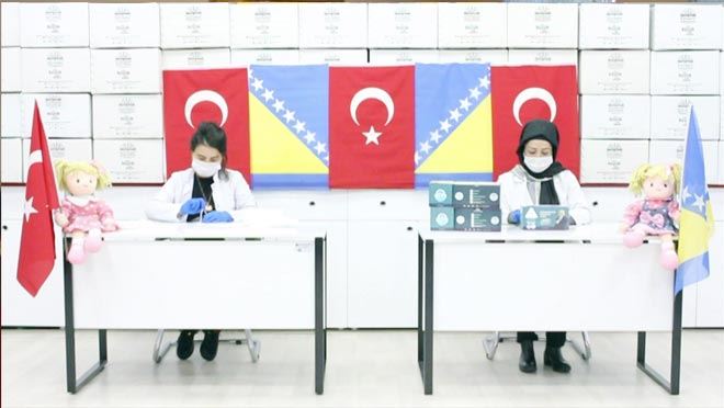 KAYSERİ’DEN KARDEŞ ŞEHİR MOSTAR’A 50 BİN ADET MASKE VE HİJYEN MALZEMESİ