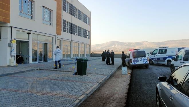 TELEFONDA BAŞLAYAN TARTIŞMA KANLI BİTTİ