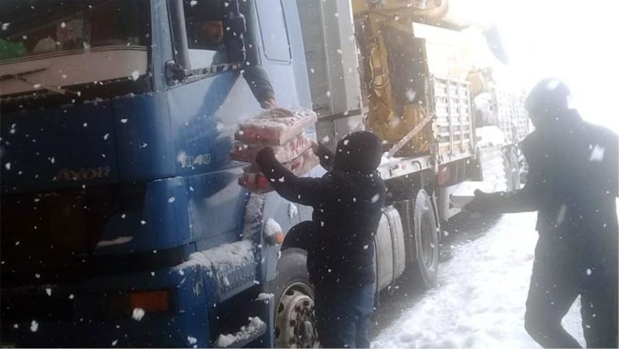 BÜYÜKŞEHİR, YOLDA KALANIN YANINDA