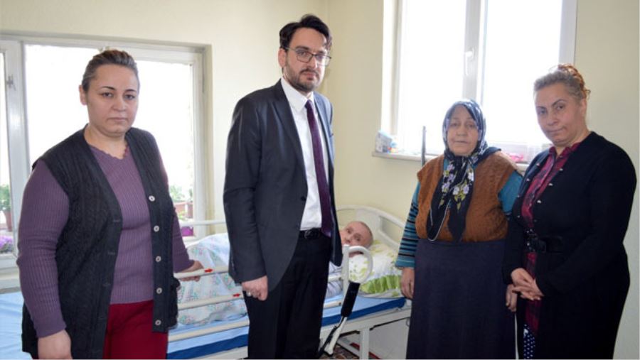 SAĞLIK MÜDÜRLÜĞÜ YATALAK HASTALARIN YAŞAM KALİTESİNİ ARTTIRMAYA DEVAM EDİYOR