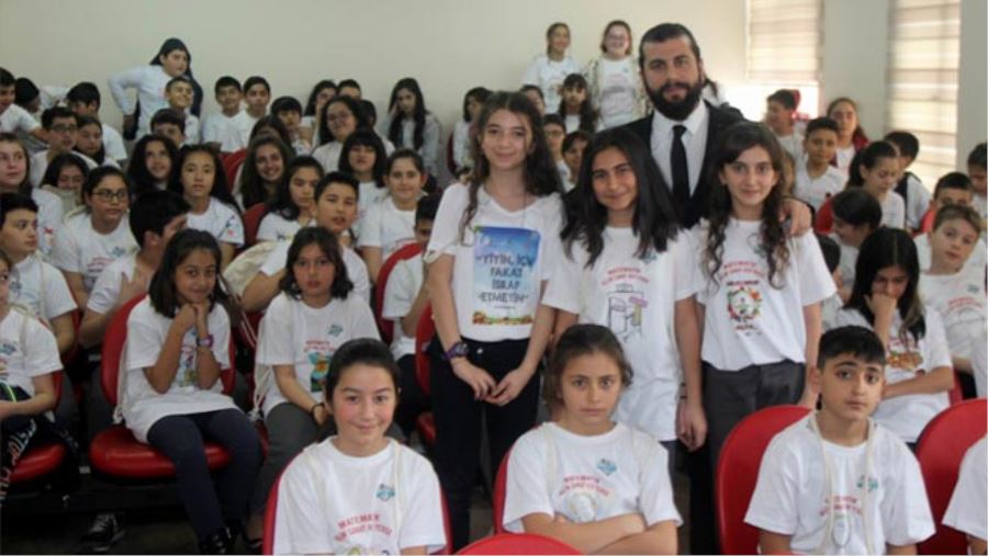 ÖĞRENCİLER EĞLENİRKEN ÖĞRENİYOR ÖĞRENİRKEN EĞLENİYOR