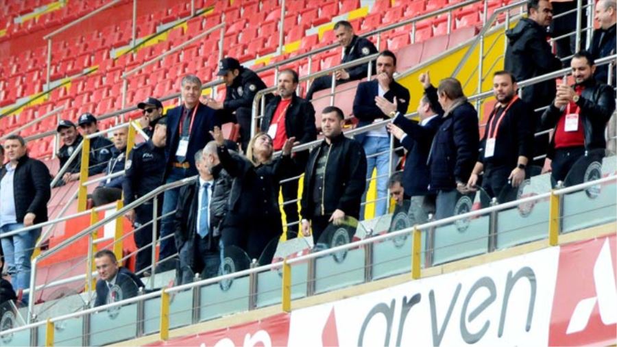 KAYSERİSPOR’DA MAÇ SONRASI SEVİNÇ VAR