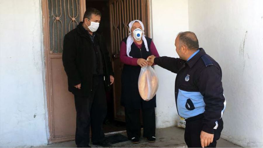 HİZMET RİSK ALTINDAKİ YAŞLILARIN AYAĞINA GİDİYOR