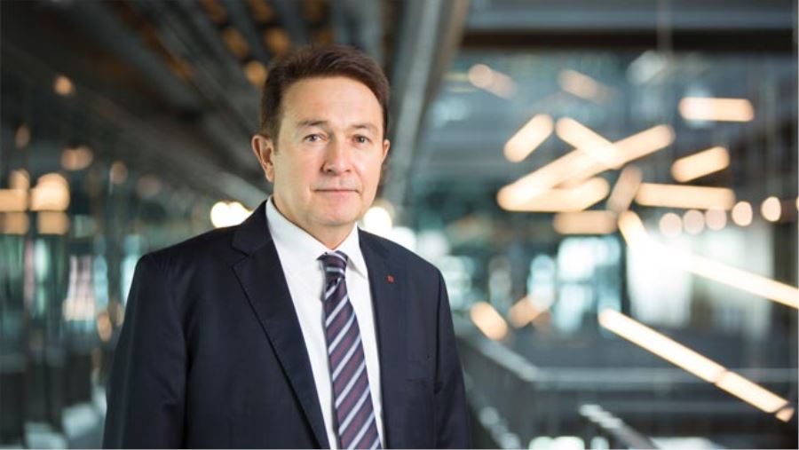 ÜNİVERSİTELERDE UZAKTAN EĞİTİM