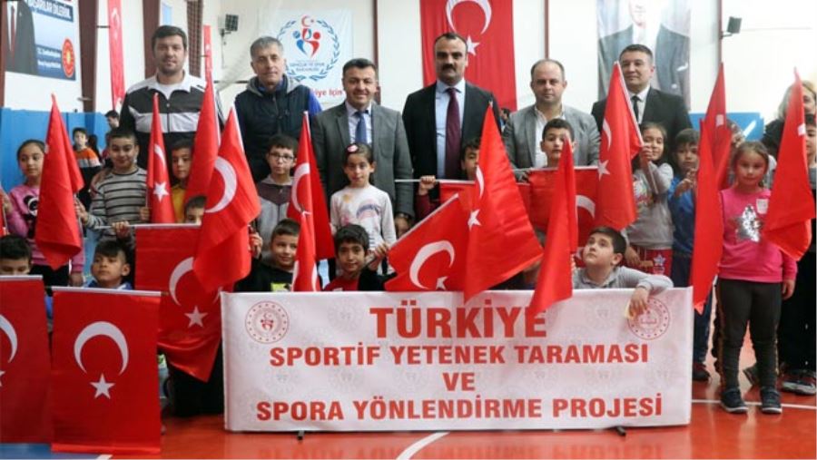 DEVELİLİ ÖĞRENCİLERDEN MEHMETÇİĞE DESTEK