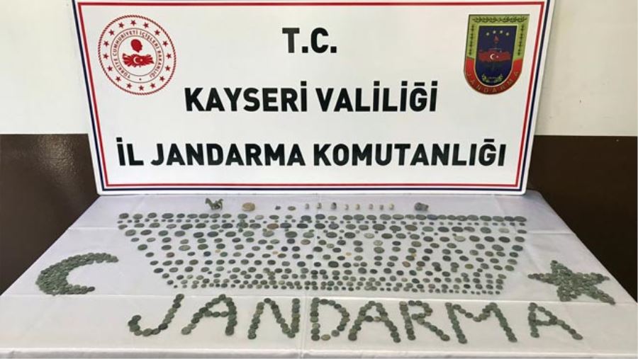 JANDARMANIN ARAMA YAPTIĞI EVDE