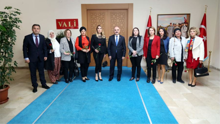 VALİ GÜNAYDIN’A “KADINLAR GÜNÜ” ZİYARETİ