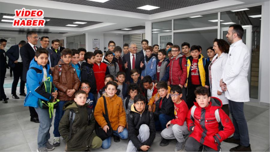 KAYSERİ YENİ BİR KÜTÜPHANEYE KAVUŞUYOR