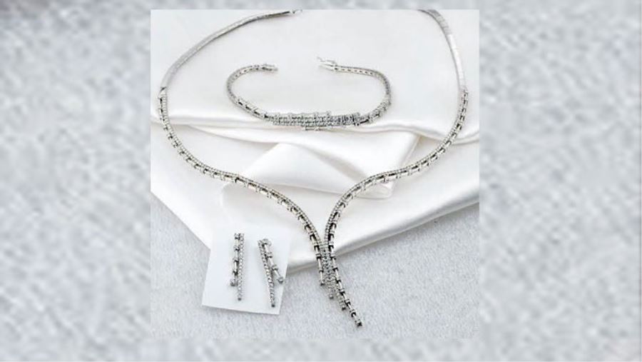 İCRADAN SATILIK ELMAS SET